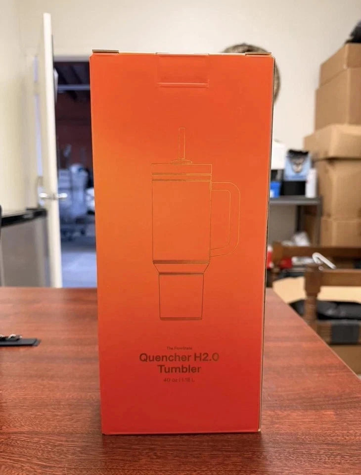 The Stanley 1913 x KAROL G 40 oz Quencher H2.0 FlowState™ Tumbler – Limited Edition